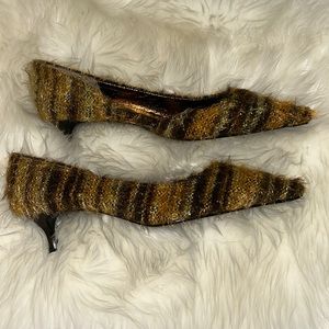 New! LEICRAVE Arnison collection Tweed d'Orsay Kitten Heel